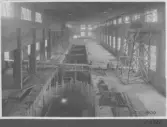 Kvarnsvedens pappersbruk, C 6528.  20-10-1930. Vy invändigt över bygget.