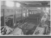 Kvarnsvedens pappersbruk, C 6598.  9-2-1931. Interiör bruket, Montering av pappersmaskin, PM8