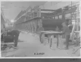 Kvarnsvedens pappersbruk, C 6602.  23-2-1931. Interiör bruket, Montering av pappersmaskin, PM8