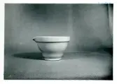 Skål från Bo Fajans, omkring 1900-talets mitt.