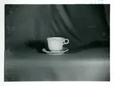Te-/Kaffekopp med fat från Bo Fajans, omkring 1900-talets mitt.