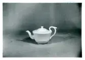 Te-/Kaffekanna från Bo Fajans, omkring 1900-talets mitt.