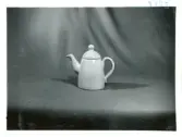 Te-/Kaffekanna från Bo Fajans, omkring 1900-talets mitt.