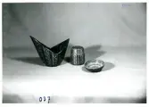 Skål, burk med lock samt en liten skål från Bo Fajans, formgivare Berit Ternell, omkring 1900-talets mitt.