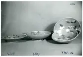 Skålar från Bo Fajans, formgivare Eva Jancke-Björk, omkring 1900-talets mitt.