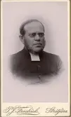 Porträtt av Gustaf Samelius, Kyrkoherde i Skog Stråtjära 1891-1915 (enligt text i album).