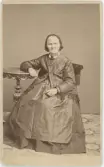 Kabinettsfotografi - kvinna, Uppsala 1869