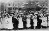 Grupp vid kurort, 1900 ca