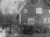 Man vid villa, Sofielund, Odensbacken, 1914