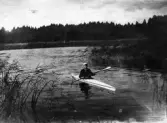 Kajakpaddling vid Tallholmen, 1919