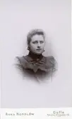 Kvinnoporträtt.