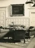 Interiör inifrån borgmästarvillan i Sölvesborg, som idag huserar Hotell Humbla, uppfördes 1903 av borgmästare Philibert Humbla (1863-1925). Far till Philibert Humbla, museiman och svensk konsthistoriker (1896-1952) som 1940 blev förste chef vid Gävle museum (källa Wikipedia).