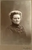 Kvinnoporträtt.