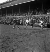 Fotbollsmatch ÖSK - IFK Göteborg, 1949-04-10