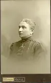 Porträtt av Mathilda Bouvin 1/4 - 1911.
