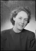Ateljé Mira. Beställare: Astrid Pehrsson, Dövstumskolan, Vänersborg