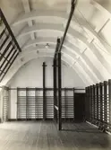 Odinsskolan uppfördes under åren 1917–1918 av firman Törnblom & Junger och arkitekt var Gustav Adolf Falk.
Lilla gymnastiksalen.
Odinsgatan 17