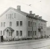 Praktiska Hushållsskolan uppfördes år 1875.
