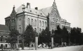 Västra Realskolan i Majorna uppfördes år 1895 och arkitekt var Hans Hedlund.
Högre allmänna läroverket i Majorna.