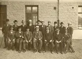 Västra Realskolan i Majorna uppfördes år 1895 och arkitekt var Hans Hedlund.
Högre allmänna läroverket i Majorna.
Gruppfoto med lärare från skolan.