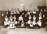 Göteborgs folkskolors barnhem ca 1900.
År 1903 anordnades inom avsöndringsskolan även ett folkskolans barnhem för sedligt försummade gossar.