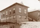 Nya skolhuset i Lundby Kyrkby uppfördes under åren 1902-1903.