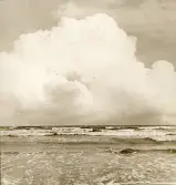 Havet vid Binz på ön Rügen, sommaren 1930 (enligt text i album).