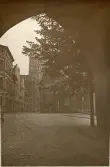 Stralsund med Nikolaikirche i bakgrunden, sommaren 1930 (enligt text i album).