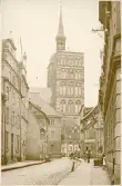 Stralsund med Nikolaikirche i bakgrunden, sommaren 1930 (enligt text i album).