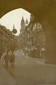 Prag: Mostecká (Bro-gatan), sommaren 1930 (enligt text i album).