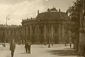 Wien: Burgtheatern, landets nationalteater, sommaren 1930 (enligt text i album).