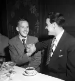 Middag i samband med fotbollsmatch ÖSK - Surahammars IF, 1950-05-29