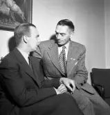Herrar i samband med fotbollsmatch ÖSK - Surahammars IF, 1950-05-29
