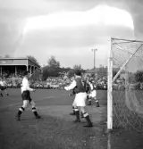 Fotbollsmatch ÖSK - GAIS, 1950-10-01