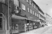 Riddaren 9. Byggnad I, översikt från syd.