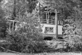 Före detta husbåt ombyggd till sommarstuga på Öhn.