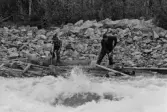 Rumpan nedanför Ramsele kraftverk. Landrensning på den södra stranden.