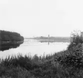 Avesta stad. Dalälven. T.v. norra stranden.

