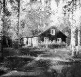 Avesta stad. Matsbo. Stuga mitemot Rättarbostad.

