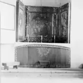 Bjursås, Falun. Kyrkan, gamla altaret i sakristian.

