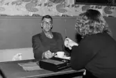 Wedins café, kvarteret Tullen. Katarina Ek-Nilsson intervjuar.
