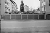 Lagmannen 1. Garage i betongplatta mot nordväst. 