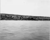 Leksand. Västanvik. Från Brudpigahällen.

