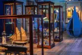 Vänersborgs museum. Sommarutställningen Aqua Blå