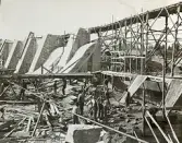 Byggandet av Älvkarleby kraftverk, omkring år 1906 (enligt text i album).