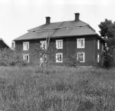 Mora, Mora strand. Prostgården.

