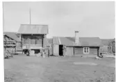 Mora. Barbroholen. Härbre och fjös i Mårsgård.

