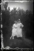 Thyra Löfborg och Edit Breding