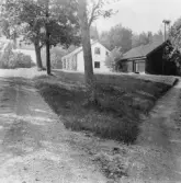 Hedemora. Garpenberg. Gruvgården. Ena flygeln samt uthus. 1929-1930.