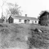 Hedemora. Garpenberg. Finnhyttan. Gammal stuga vid Stortäkta. 1929-1930.